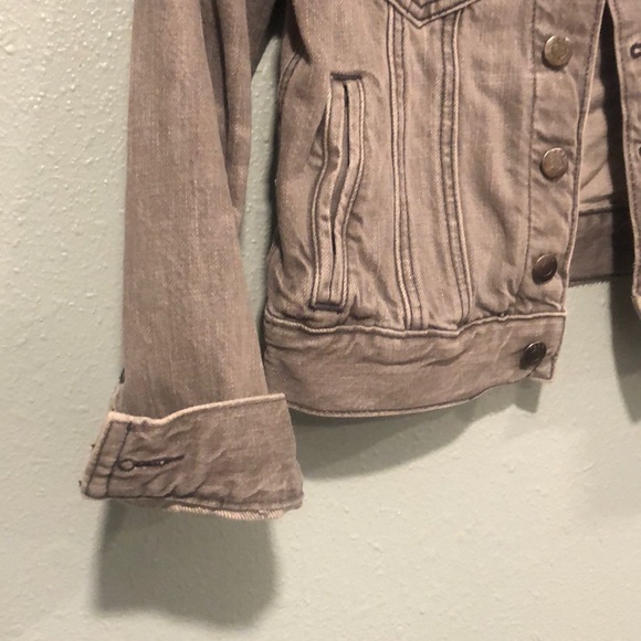 Cropped Jean Jacket - Picture 2 of 4